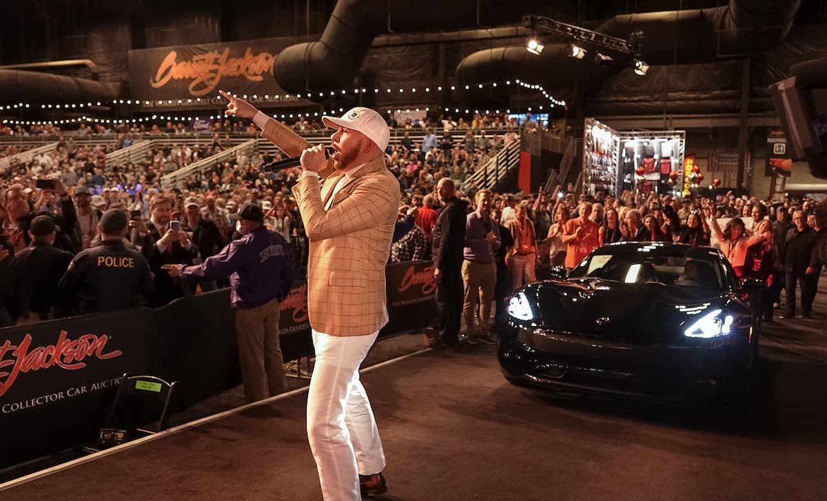 selfless-love-foundation-pitbull-slam-foundation-barrett-jackson-charity-car-karma