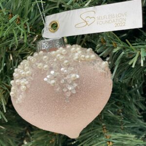 selfless-love-foundation-holiday-keepsake-ornament-2022